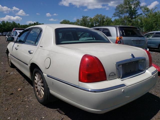 1LNHM83W84Y656102 - 2004 LINCOLN TOWN CAR ULTIMATE WHITE photo 2