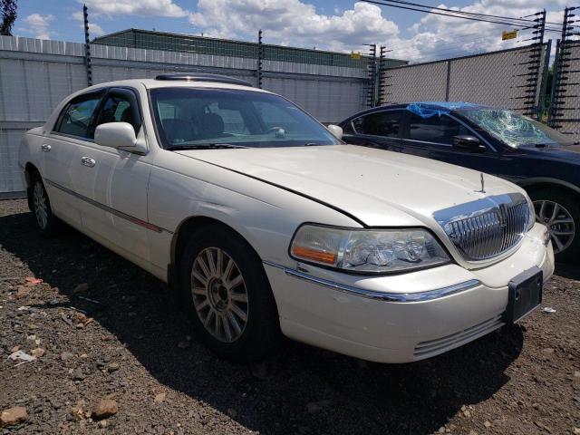 1LNHM83W84Y656102 - 2004 LINCOLN TOWN CAR ULTIMATE WHITE photo 4