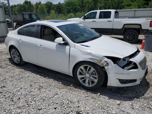 2G4GR5GX8H9113406 - 2017 BUICK REGAL PREMIUM WHITE photo 4