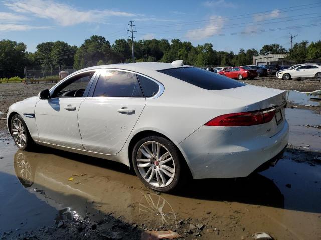 SAJBK4BV8HCY28358 - 2017 JAGUAR XF PRESTIGE WHITE photo 2