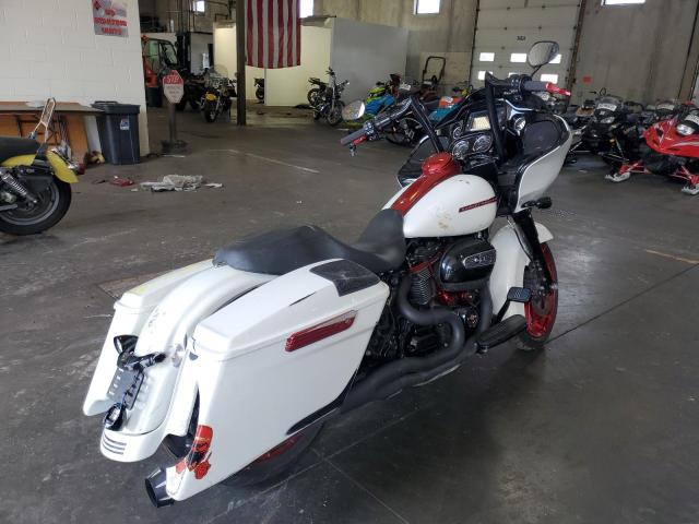 1HD1KTC16JB662576 - 2018 HARLEY-DAVIDSON FLTRXS ROAD GLIDE SPECIAL WHITE photo 4