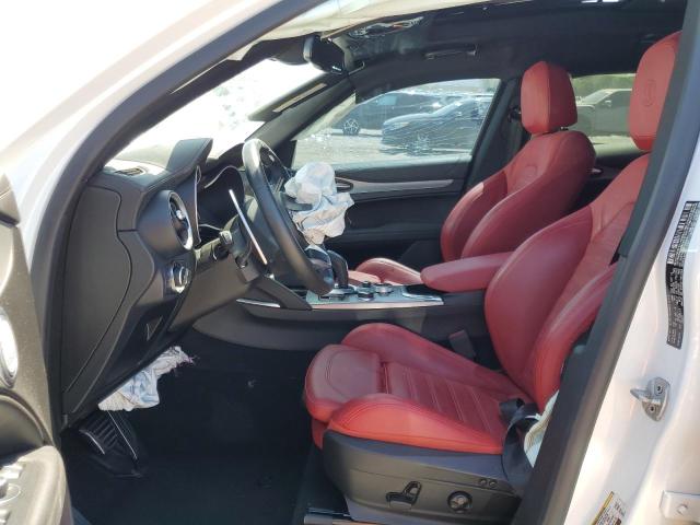 ZASPAKBN6P7D64318 - 2023 ALFA ROMEO STELVIO TI WHITE photo 7