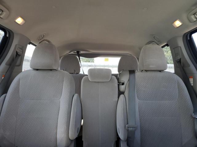 5TDKZ3DC0JS918558 - 2018 TOYOTA SIENNA LE Gümüş foto 10