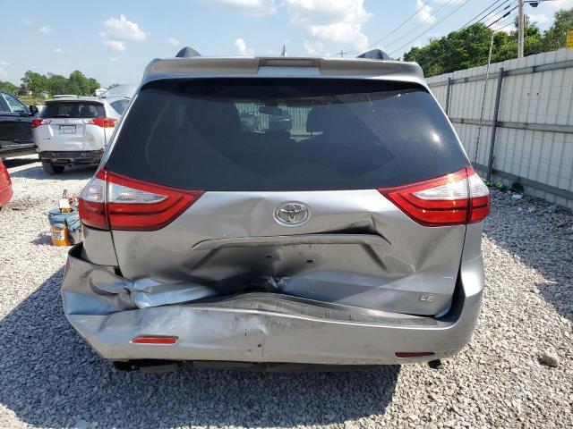 5TDKZ3DC0JS918558 - 2018 TOYOTA SIENNA LE Gümüş foto 6