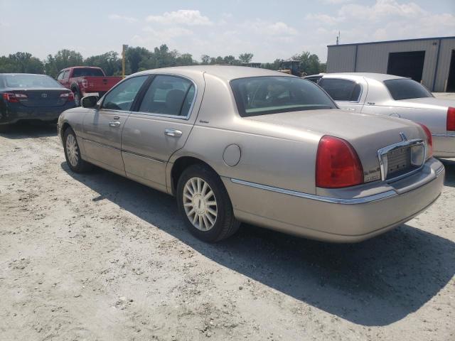 1LNHM81W73Y644296 - 2003 LINCOLN TOWN CAR EXECUTIVE SILVER photo 2