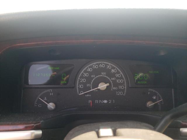 1LNHM81W73Y644296 - 2003 LINCOLN TOWN CAR EXECUTIVE SILVER photo 9