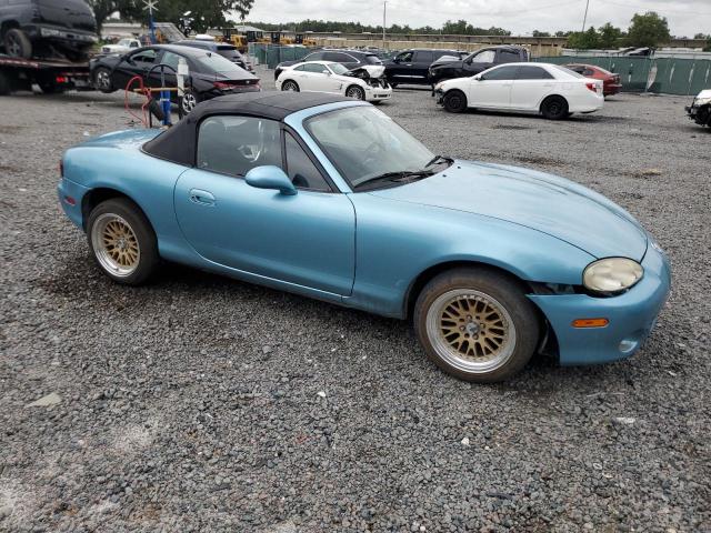JM1NB353820230473 - 2002 MAZDA MX-5 MIATA BASE BLUE photo 4