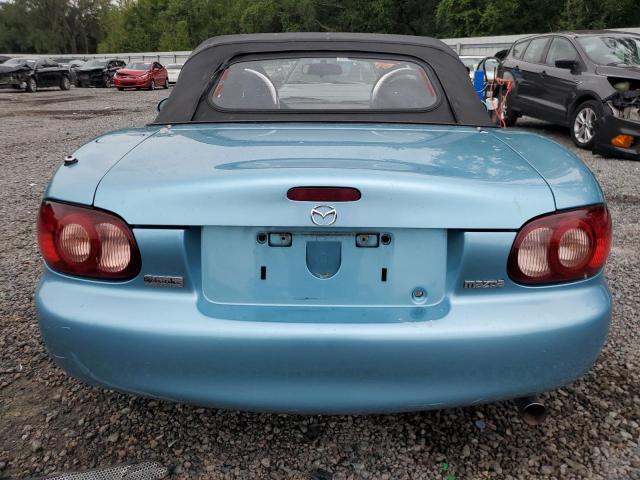 JM1NB353820230473 - 2002 MAZDA MX-5 MIATA BASE BLUE photo 6