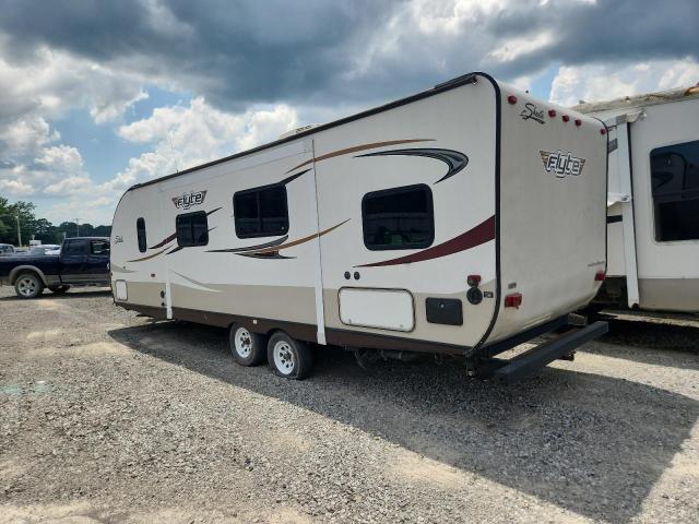 5ZT2SYSB9DE590416 - 2013 CAMPER TRAILER CREAM photo 3