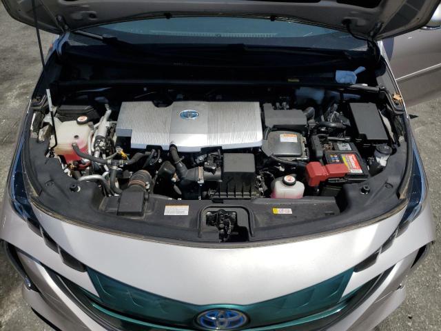 JTDKARFP1H3048955 - 2017 TOYOTA PRIUS PRIM 银色 照片 11