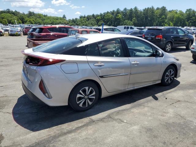 JTDKARFP1H3048955 - 2017 TOYOTA PRIUS PRIM 银色 照片 3