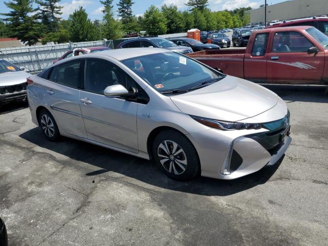 JTDKARFP1H3048955 - 2017 TOYOTA PRIUS PRIM 银色 照片 4