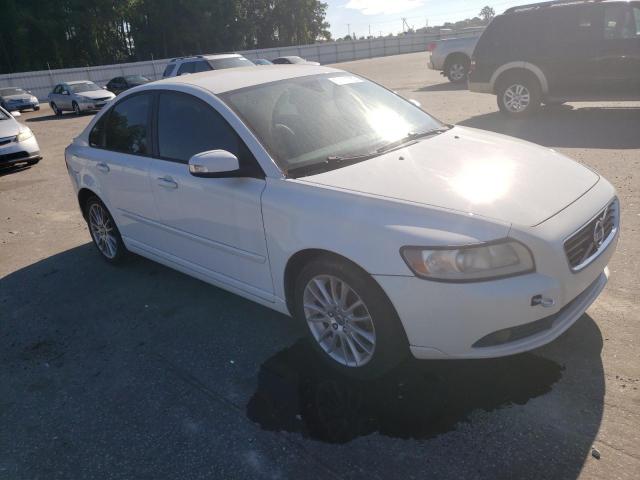 YV1672MS7B2547717 - 2011 VOLVO S40 T5 WHITE photo 4