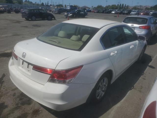 1HGCP2F46BA078831 - 2011 HONDA ACCORD LXP WHITE photo 3