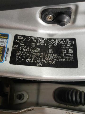 KNDJT2A67C7467860 - 2012 KIA SOUL + SILVER photo 13