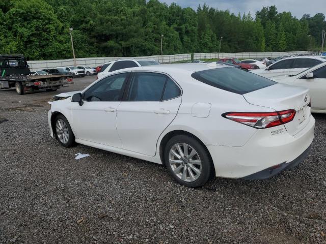 4T1B11HK1KU756185 - 2019 TOYOTA CAMRY L WHITE photo 2