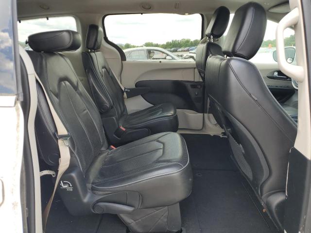 2C4RC1GG0JR269095 - 2018 CHRYSLER PACIFICA LIMITED WHITE photo 11