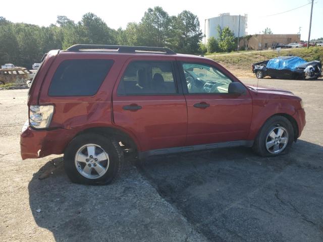 1FMCU0D75BKB38421 - 2011 FORD ESCAPE XLT RED photo 3