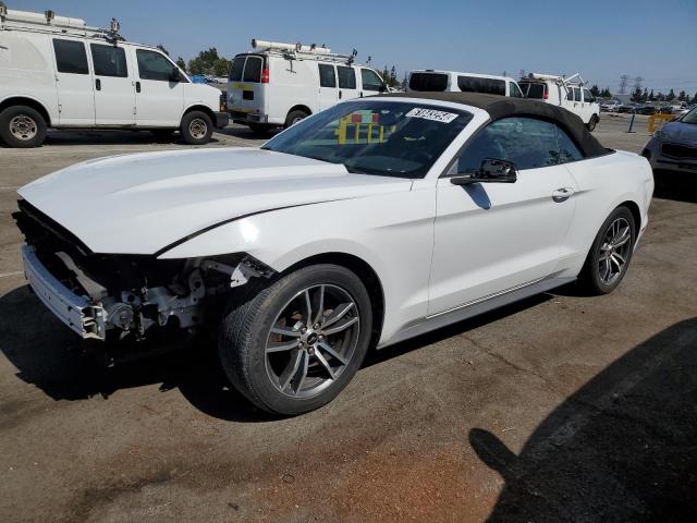 1FATP8UH5G5253776 - 2016 FORD MUSTANG WHITE photo 1