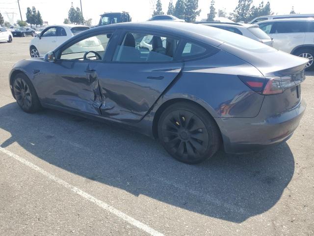 5YJ3E1EB9NF142810 - 2022 TESLA MODEL 3 فحمي صورة 2