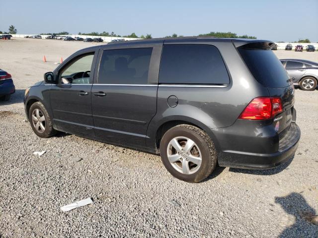 2V4RW3DG4BR670115 - 2011 VOLKSWAGEN ROUTAN SE BLACK photo 2