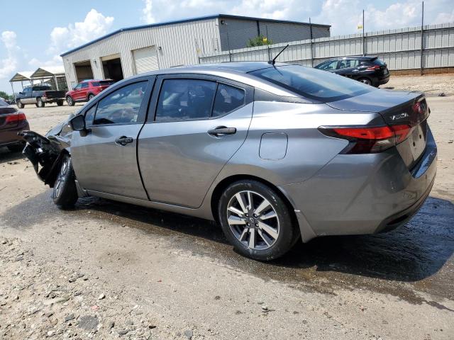 3N1CN8DV2PL850859 - 2023 NISSAN VERSA S ნაცრისფერი ფოტო 2