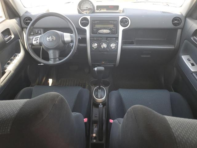 JTLKT324764095616 - 2006 TOYOTA SCION XB SILVER photo 8