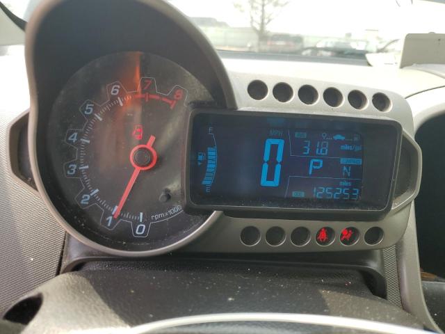 1G1JA5SH1E4221763 - 2014 CHEVROLET SONIC LS შავი ფოტო 9