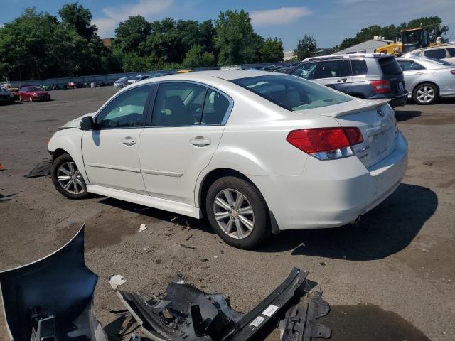 4S3BMBG66C3022350 - 2012 SUBARU LEGACY 2.5I PREMIUM WHITE photo 2