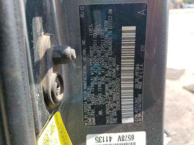 5TDYK3DC9CS255153 - 2012 TOYOTA SIENNA XLE GREEN photo 13