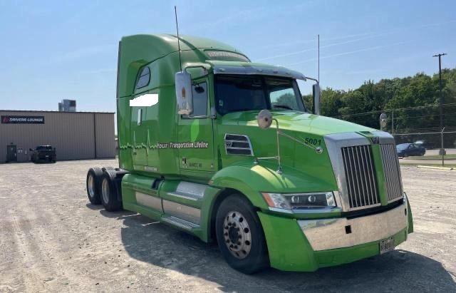 5KJGBHDR7HLJH9310 - 2017 WESTERN STAR/AUTO CAR 5700 XE GREEN photo 1