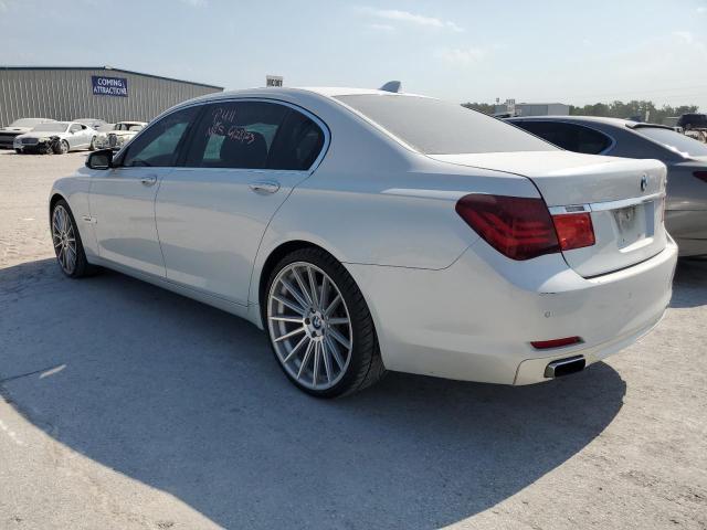 WBAKB4C58CC576324 - 2012 BMW 740 LI WHITE photo 2