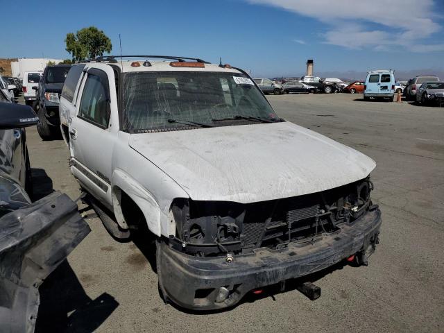 1GKGK26U75R135952 - 2005 GMC YUKON XL K2500 WHITE photo 4