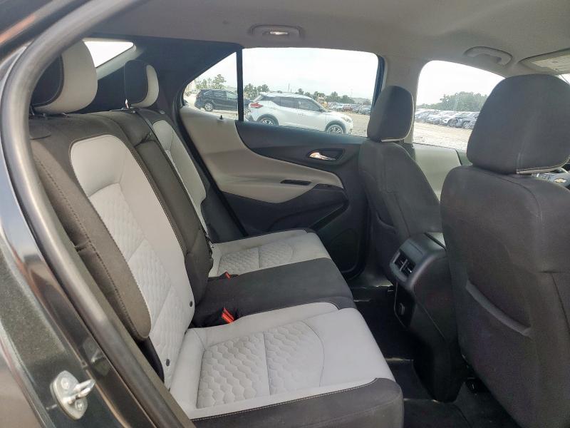 2GNAXHEV6J6293048 - 2018 CHEVROLET EQUINOX LS GRAY photo 11