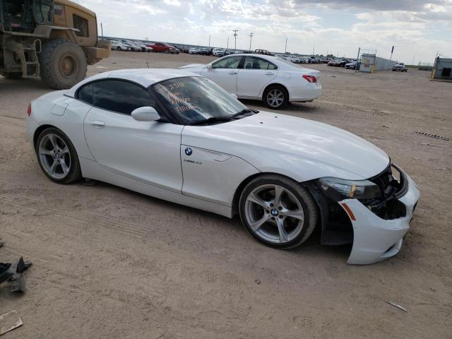 WBALM5C59BE379900 - 2011 BMW Z4 SDRIVE30I WHITE photo 4