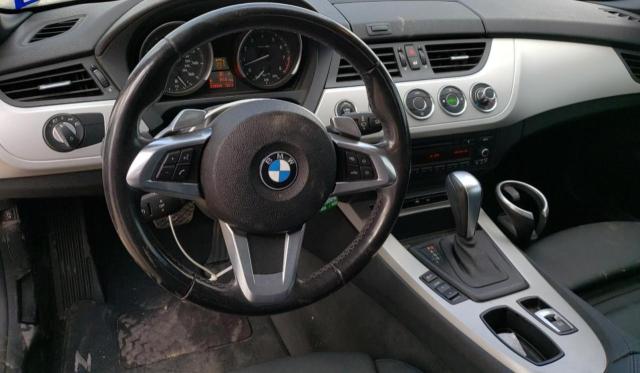 WBALM5C59BE379900 - 2011 BMW Z4 SDRIVE30I WHITE photo 8