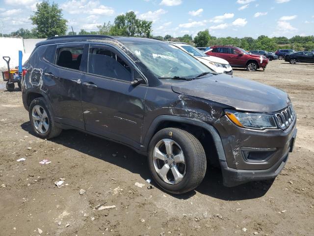 3C4NJDBB4JT326316 - 2018 JEEP COMPASS LATITUDE Boz foto 4