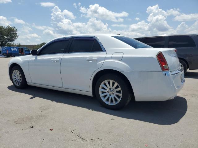 2C3CCAAG6CH127040 - 2012 CHRYSLER 300 WHITE photo 2