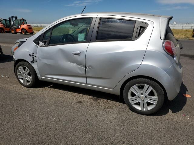 KL8CC6S96FC813314 - 2015 CHEVROLET SPARK 1LT SILVER photo 2