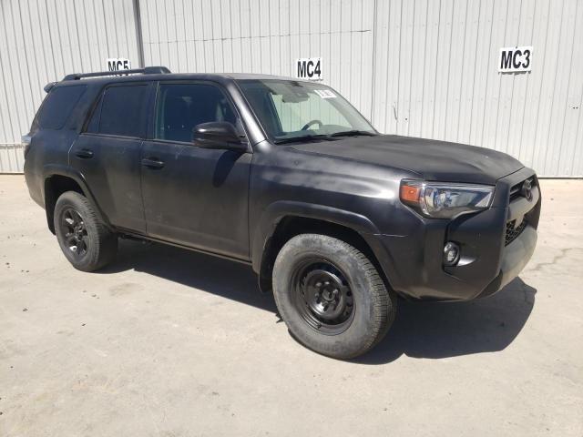 JTEEU5JR8N5266134 - 2022 TOYOTA 4RUNNER SR5 SILVER photo 4