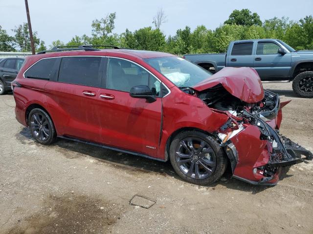 5TDDRKEC7MS066568 - 2021 TOYOTA SIENNA XSE RED photo 4