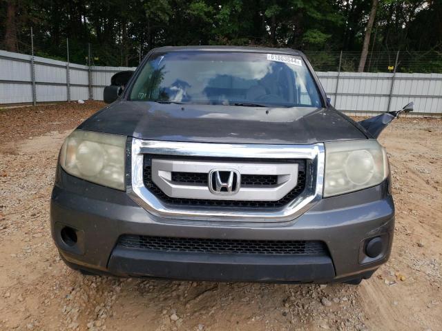 5FNYF3H26BB042962 - 2011 HONDA PILOT LX GRAY photo 5