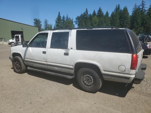 3GNFK16R3VG152820 - 1997 CHEVROLET SUBURBAN K1500 WHITE photo 2