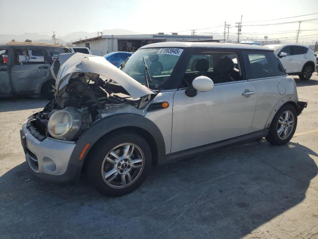 2011 MINI COOPER, 