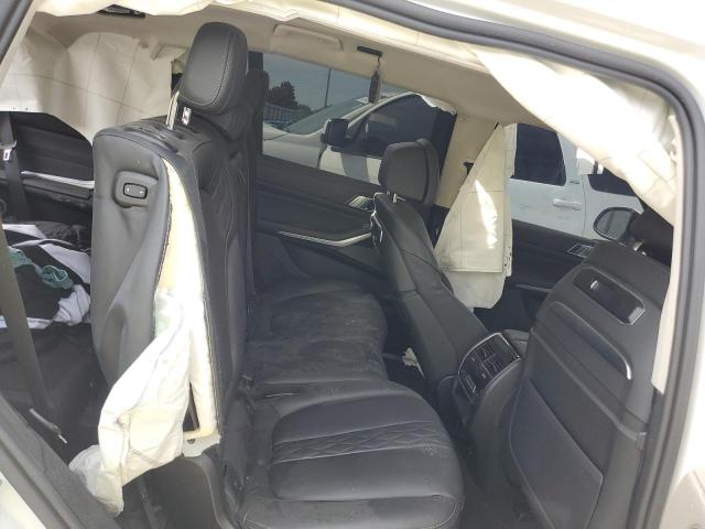 5UX23EM06P9N48242 - 2023 BMW X7 XDRIVE40I WHITE photo 11