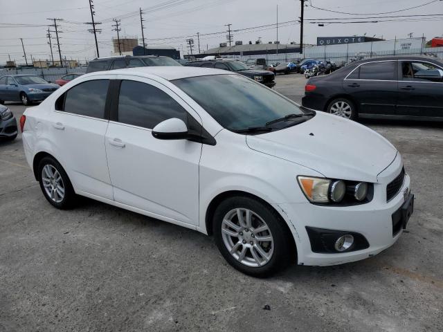 1G1JC5SH3C4108582 - 2012 CHEVROLET SONIC LT თეთრი ფოტო 4