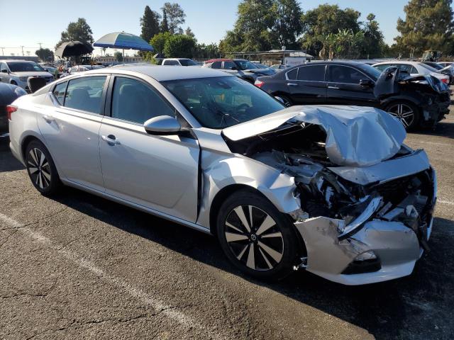 1N4BL4DV3NN367620 - 2022 NISSAN ALTIMA SV SILVER photo 4