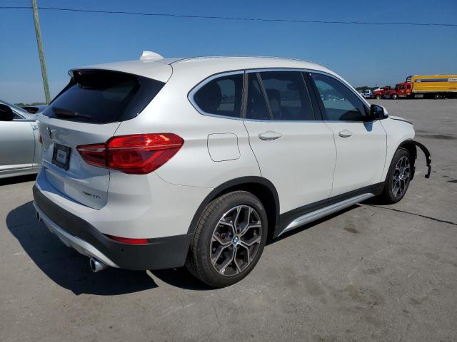 WBXJG9C02N5V21170 - 2022 BMW X1 XDRIVE28I WHITE photo 3