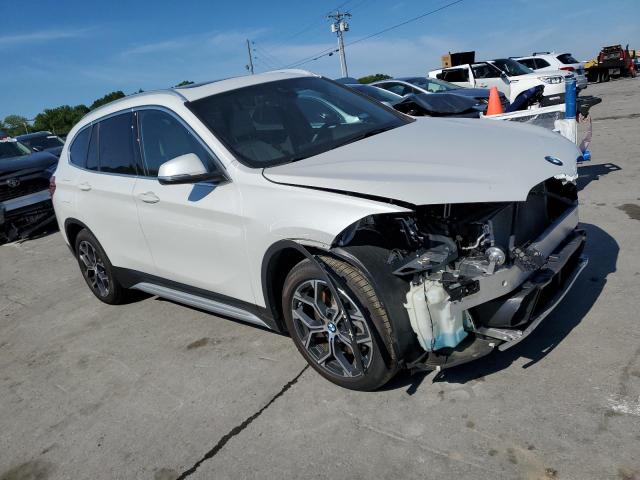 WBXJG9C02N5V21170 - 2022 BMW X1 XDRIVE28I WHITE photo 4