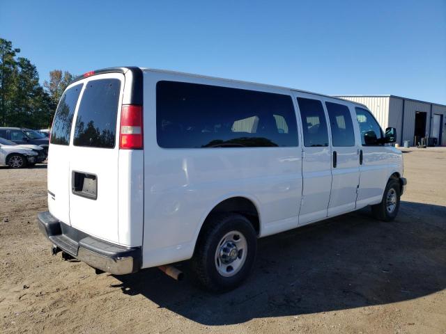 1GAZGPFG4G1157849 - 2016 CHEVROLET EXPRESS G3 LT WHITE photo 4